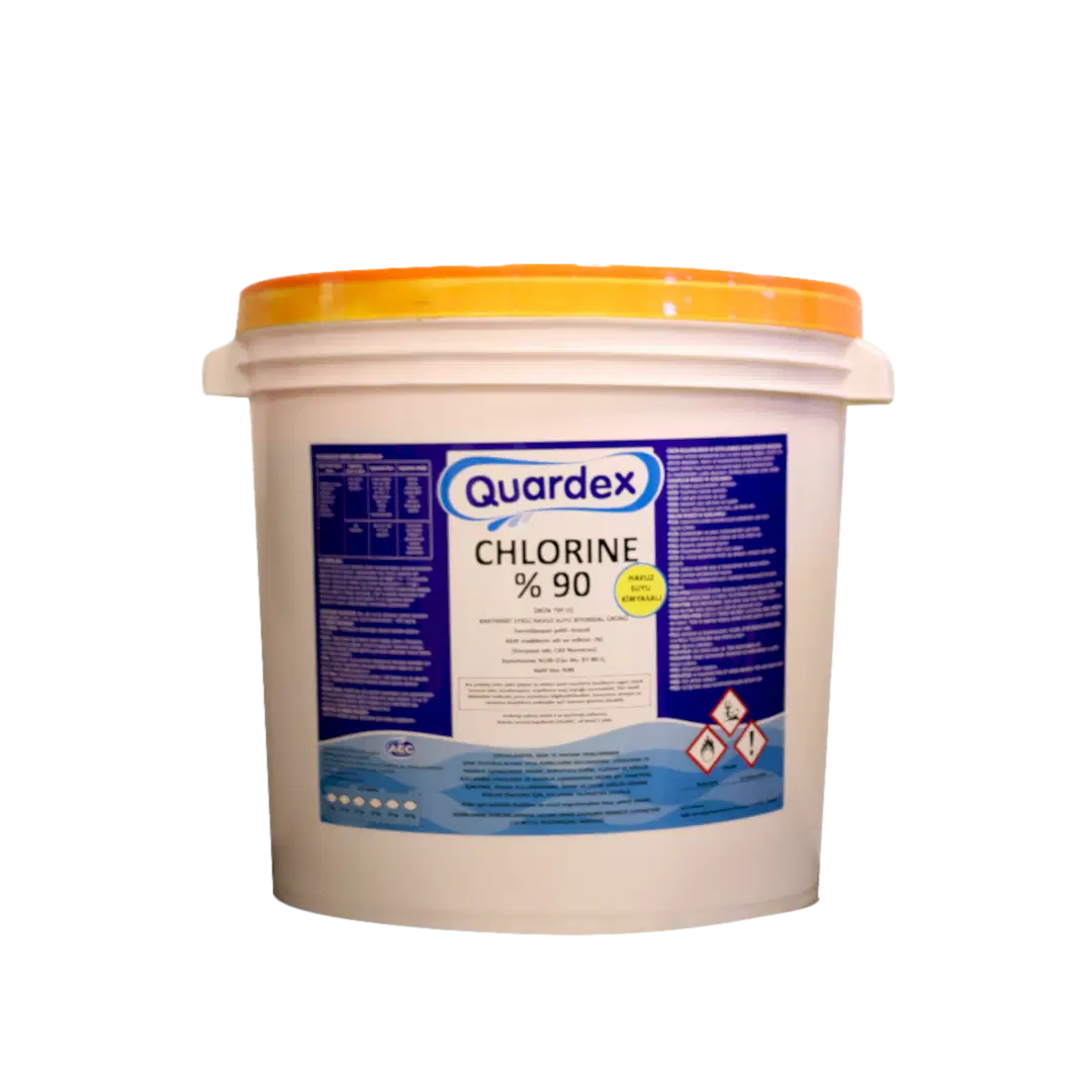 Havuz kimyasalları: klor, pH düzenleyici ve yosun önleyici